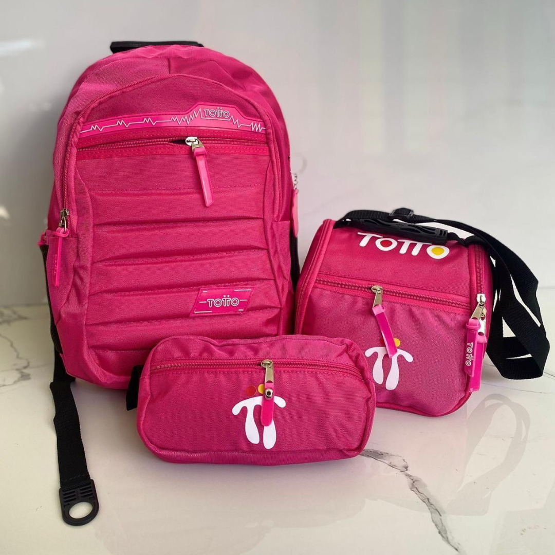 COMBO 3X1 EN LIQUIDACIÓN! MORRAL, CARTUCHERA Y LONCHERA